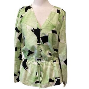 Daniel Rainn Blouse size Medium
